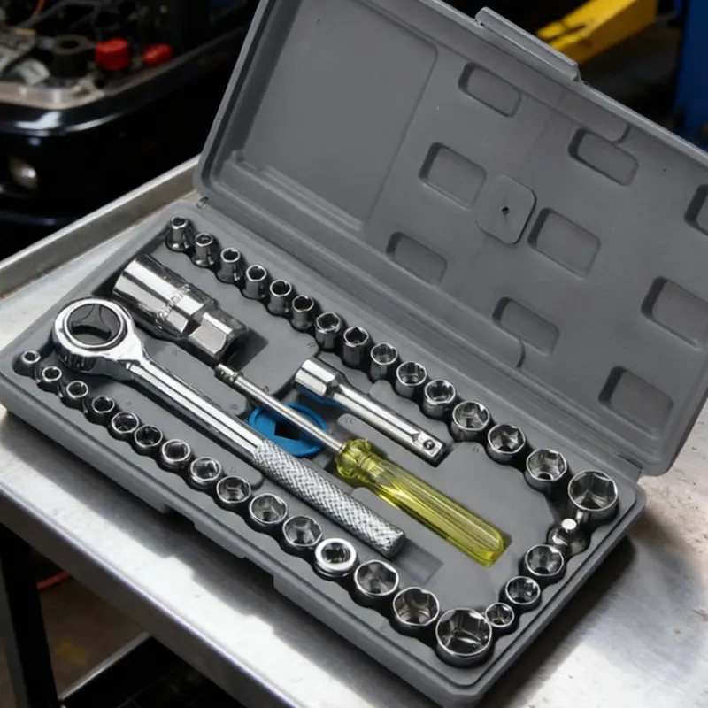 Zestaw kluczy nasadowych do de – Workshop Tools Kit recenzja i cena